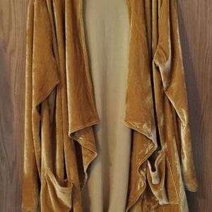 Elegant Gold Women's Jacket Sweater
